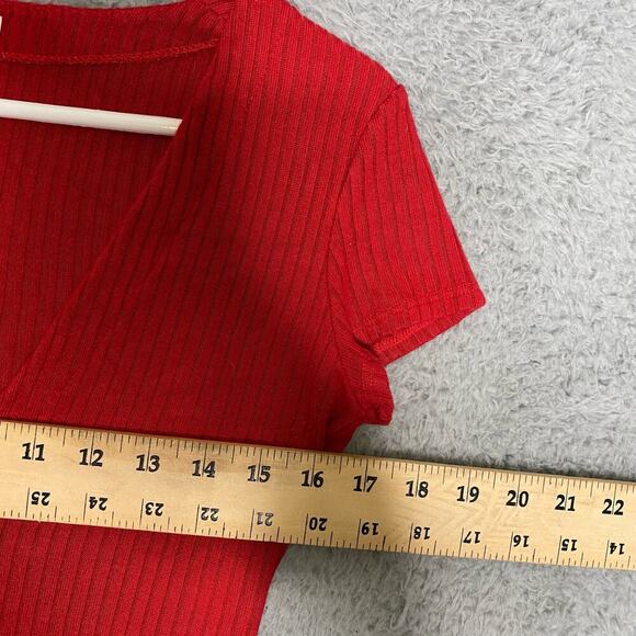 Reformation womens red button up short sleeve crop top tencel vneck soft Small - Picture 8 of 9